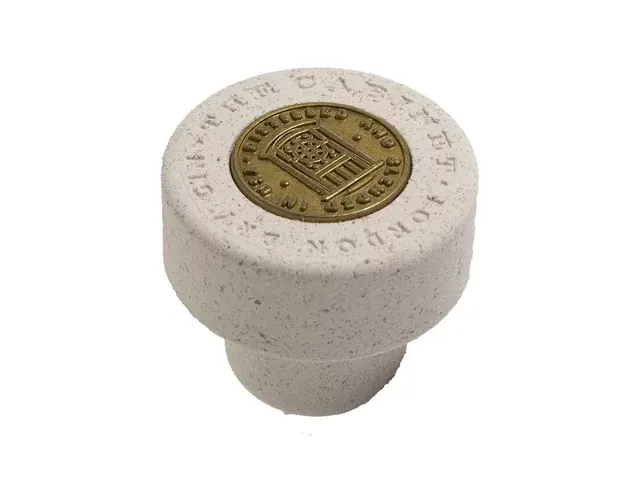 Metal and cork luxury bottle stopper