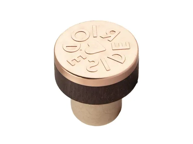 Handcrafted premium closure with cork stopper